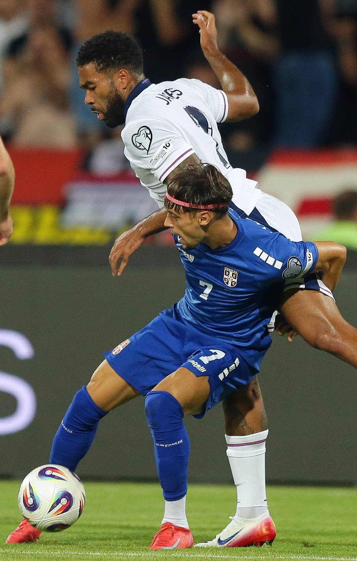 竞技宝-包含莱万多夫斯基关键节点出色防守,塞尔维亚队带队取胜!的词条